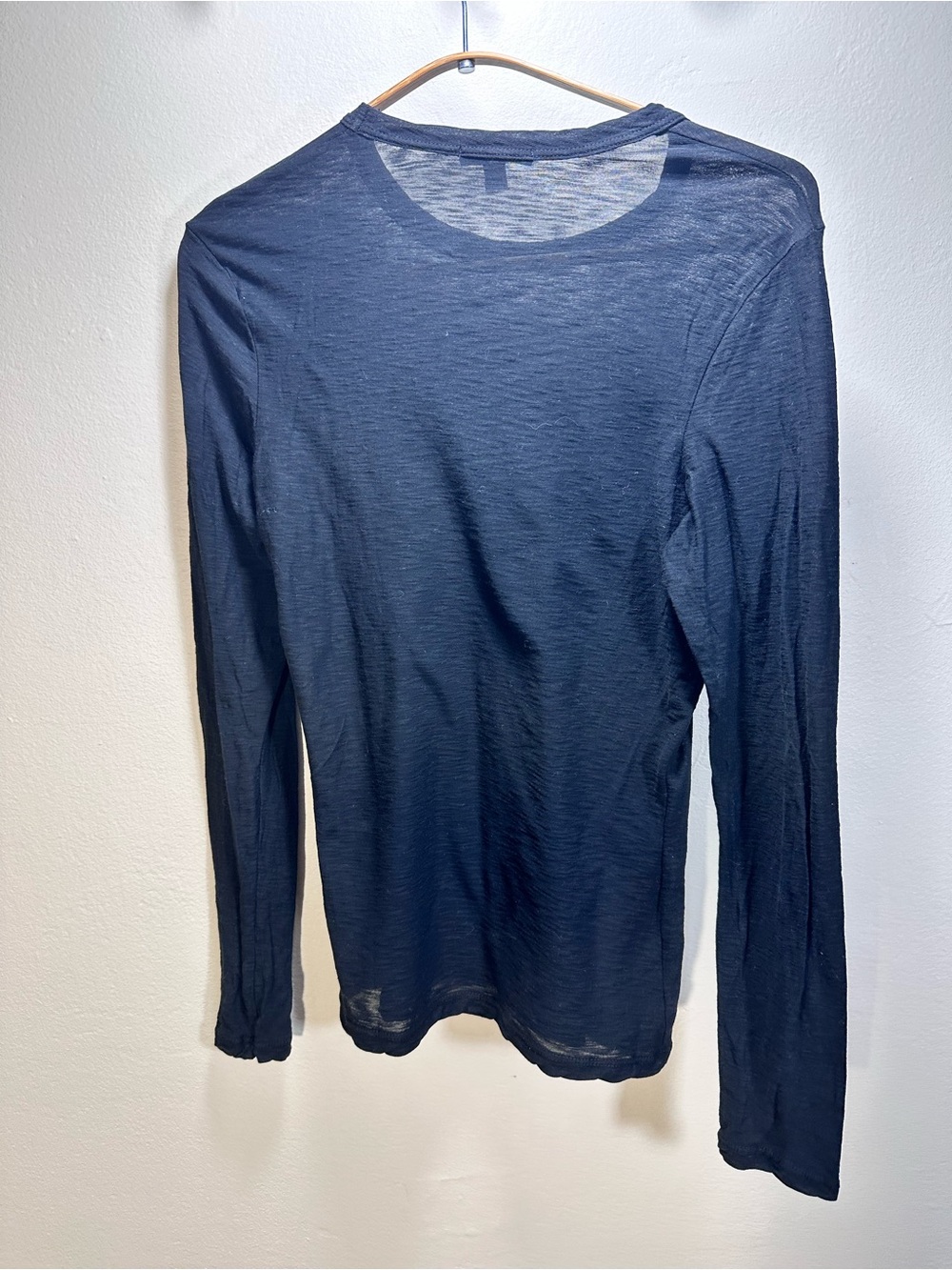 James Perse Long-Sleeve Crewneck Tee in black - Picture 3 of 4